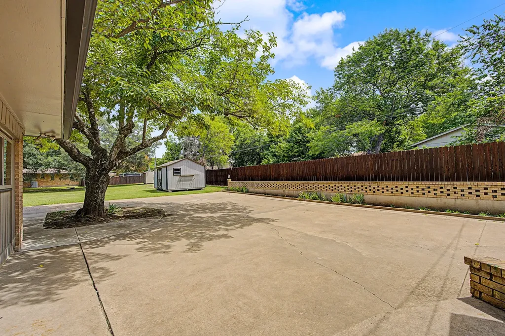 106 Pecan Creek Street Red Oak TX 75154