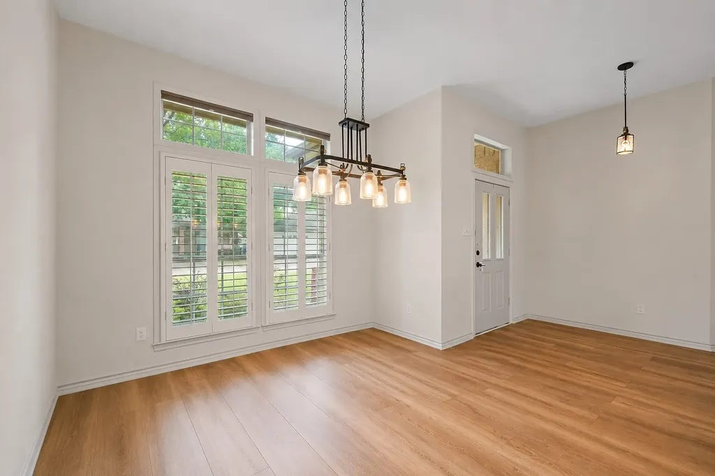 6628 Westmoor Lane Benbrook TX 76132