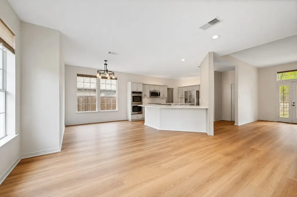 6628 Westmoor Lane Benbrook TX 76132