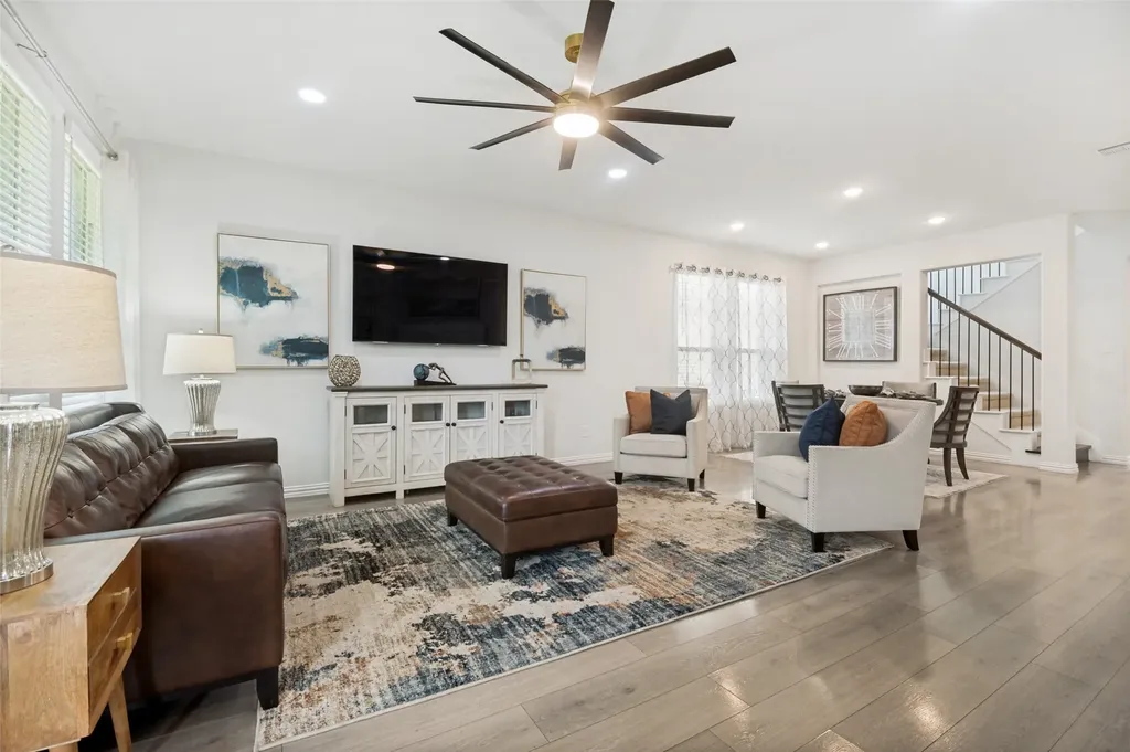 656 Bethpage Drive Red Oak TX 75154