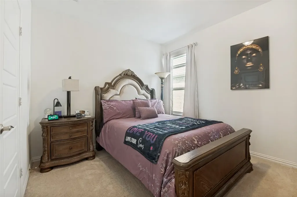 656 Bethpage Drive Red Oak TX 75154
