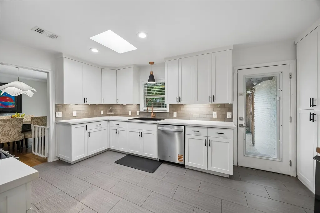 4013 Valley Ridge Road Dallas TX 75220