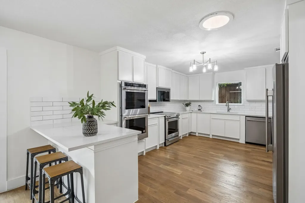 108 Forest Hill Drive Trophy Club TX 76262