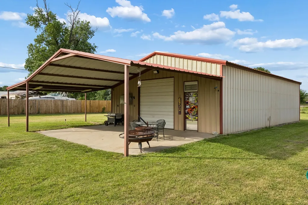 210 Lanier Road Combine TX 75159