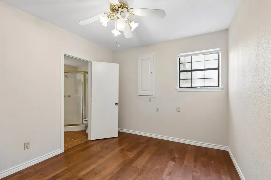 4 Eastshore Road Heath TX 75032