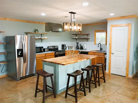 231 An County Road 2105 Palestine TX 75801