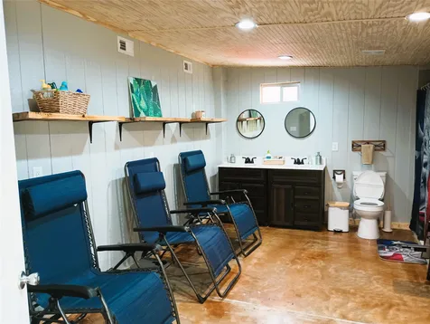 231 An County Road 2105 Palestine TX 75801