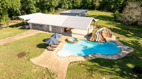 231 An County Road 2105 Palestine TX 75801