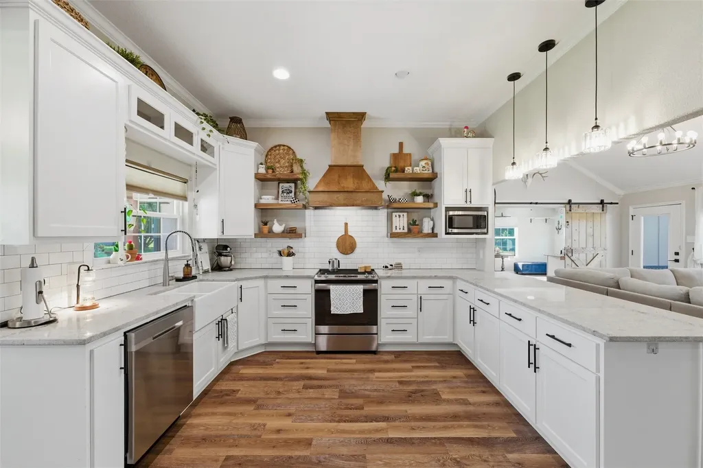 1026 Julia Court Rio Vista TX 76093