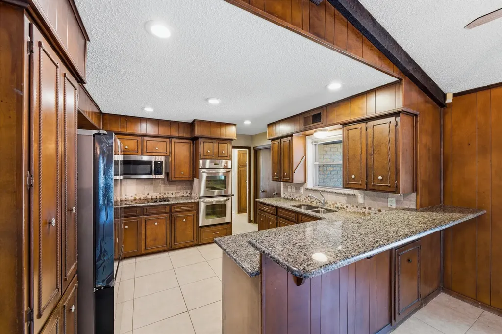 3405 Country Club Road Pantego TX 76013