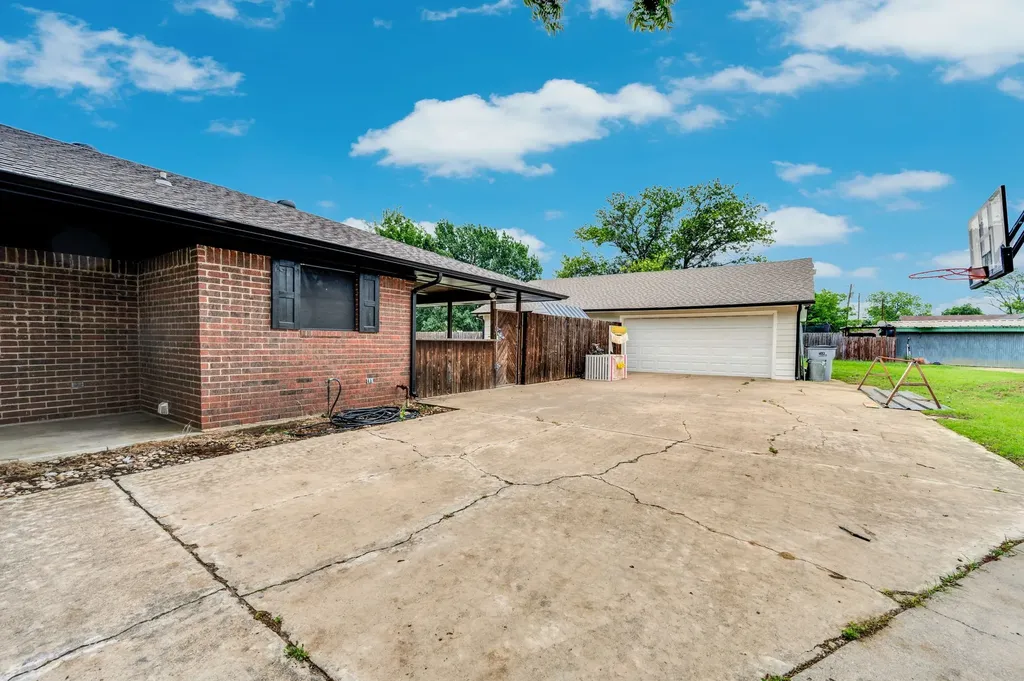 505 Trice Street Maypearl TX 76064