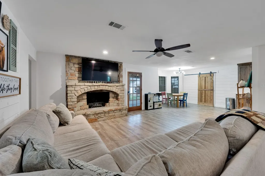 505 Trice Street Maypearl TX 76064