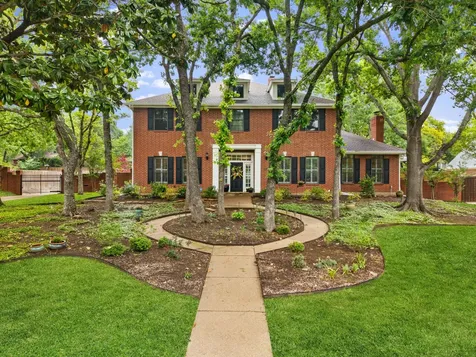 3833 Montecito Drive Denton TX 76205