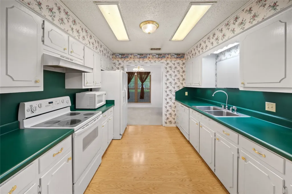 505 Country Club Drive Marshall TX 75672