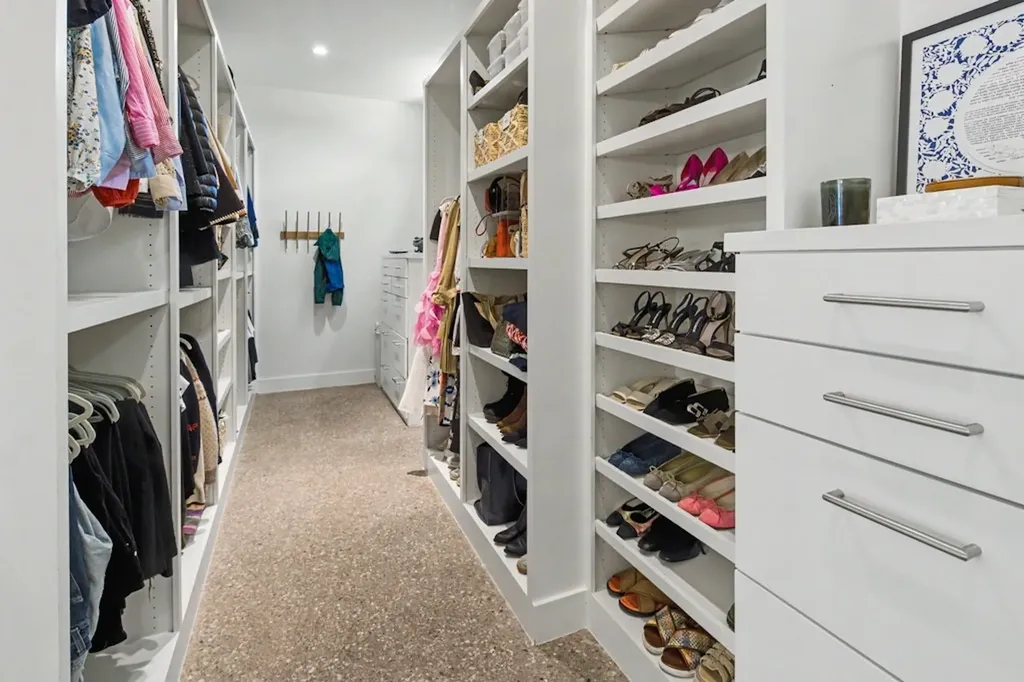 4011 Highgrove Drive Dallas TX 75220