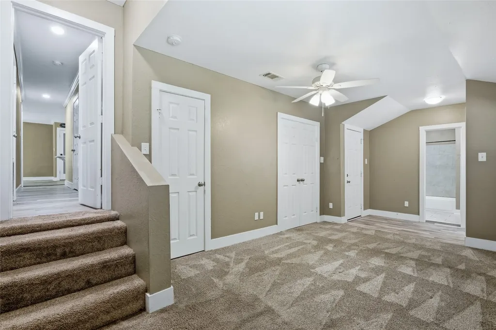 2121 W Bond Street Denison TX 75020