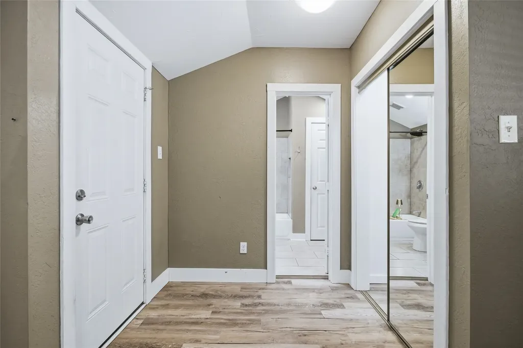 2121 W Bond Street Denison TX 75020