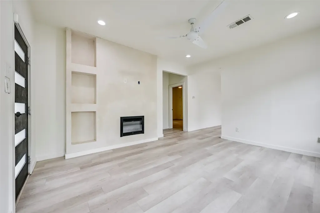 2109 Gould Avenue Fort Worth TX 76164