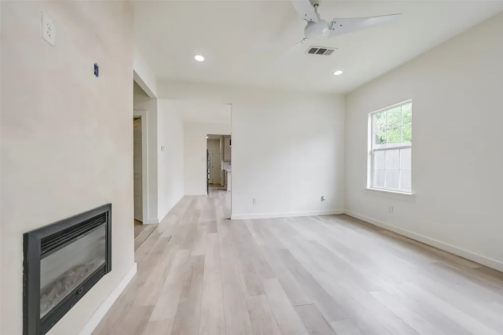 2109 Gould Avenue Fort Worth TX 76164