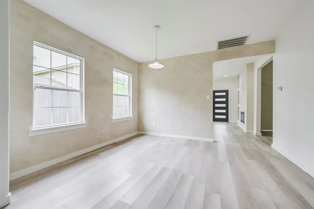 2109 Gould Avenue Fort Worth TX 76164