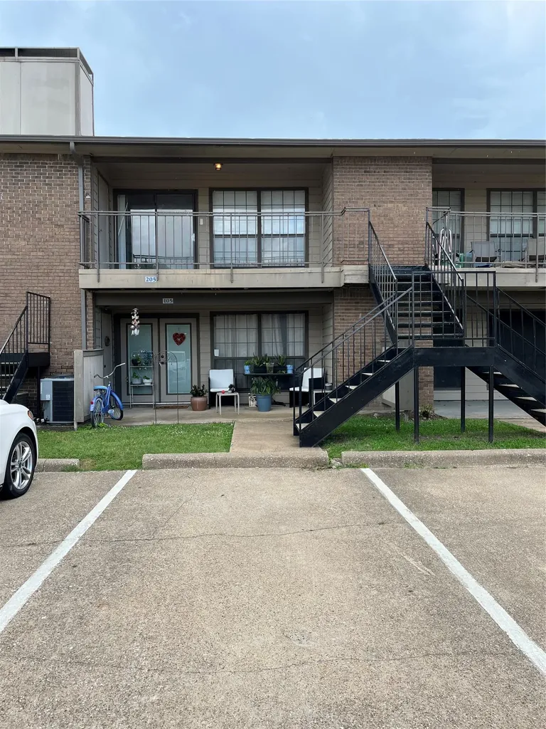 4460 Chaha Road Garland TX 75043