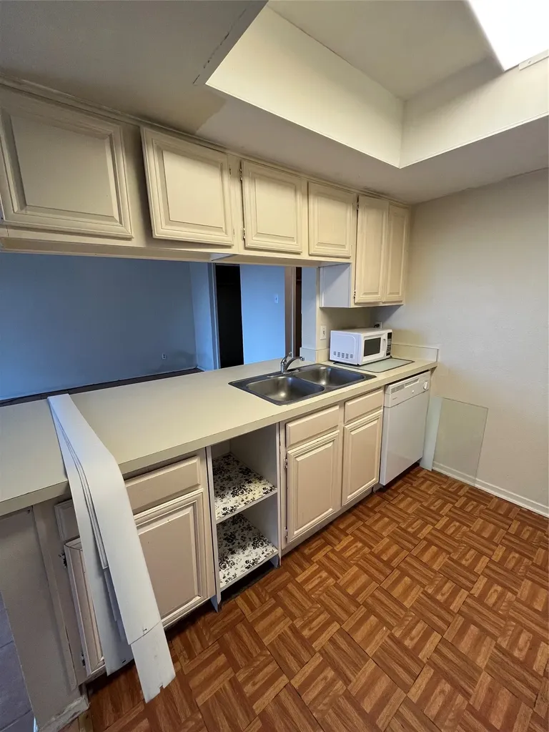 4460 Chaha Road Garland TX 75043
