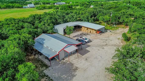 6085 County Road 146 Lipan TX 76462
