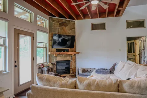 6085 County Road 146 Lipan TX 76462