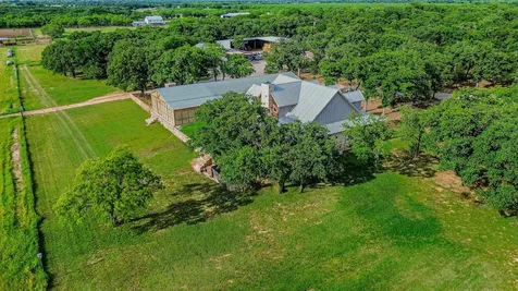 6085 County Road 146 Lipan TX 76462