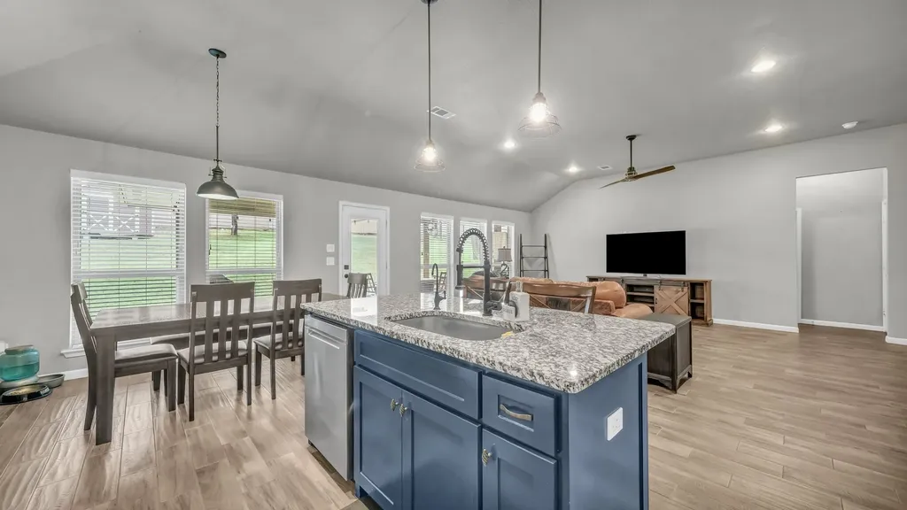 8928 Holt Street Lakeside TX 76135
