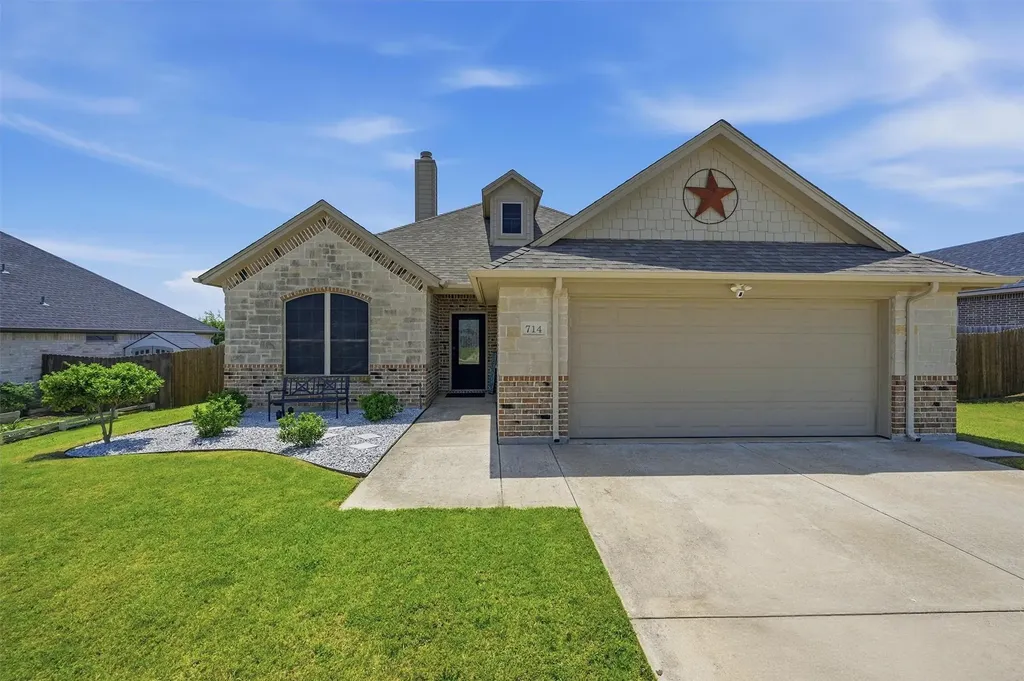 714 Mary Lee Lane Collinsville TX 76233