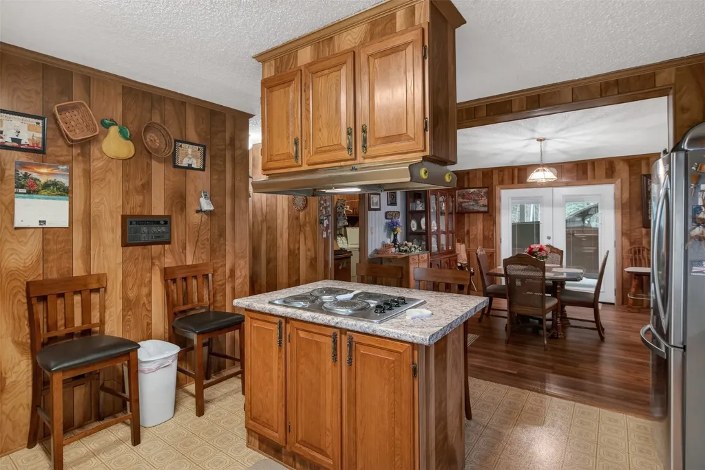 306 Lesa Lane Stonewall LA 71078