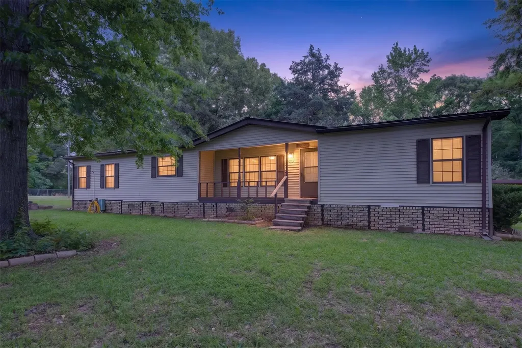 306 Lesa Lane Stonewall LA 71078