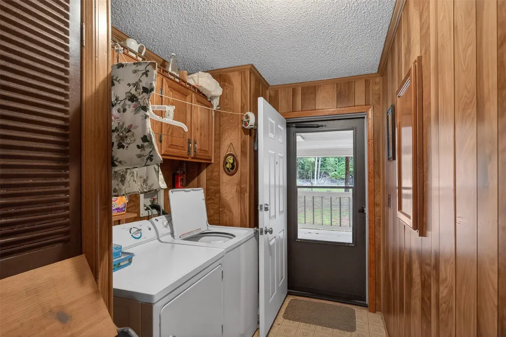 306 Lesa Lane Stonewall LA 71078