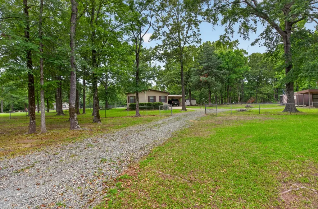 306 Lesa Lane Stonewall LA 71078