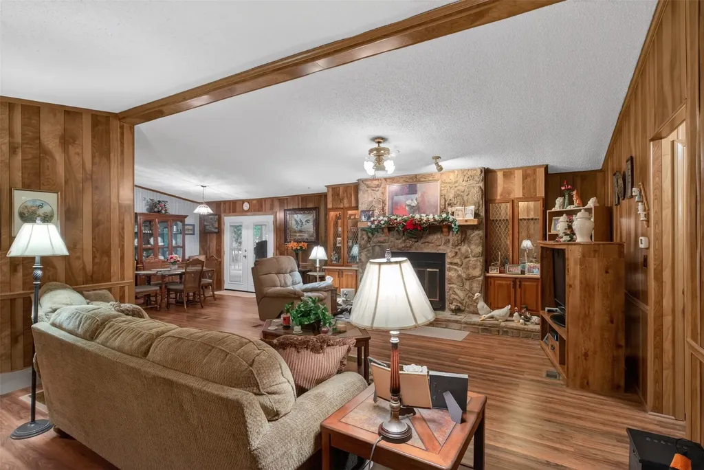 306 Lesa Lane Stonewall LA 71078