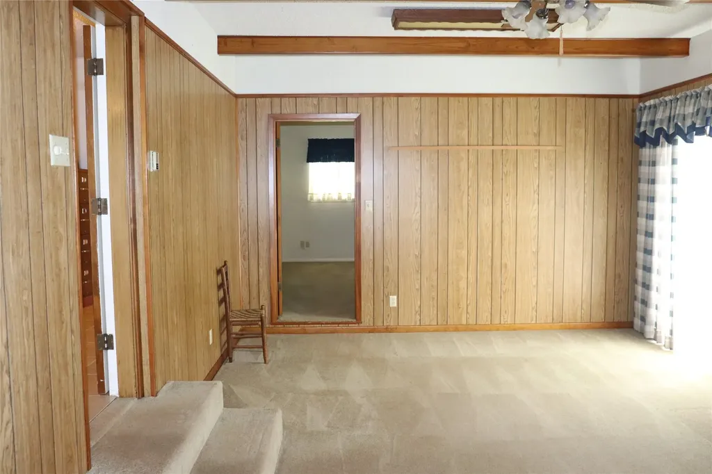 210 E Roberts Street Gorman TX 76454