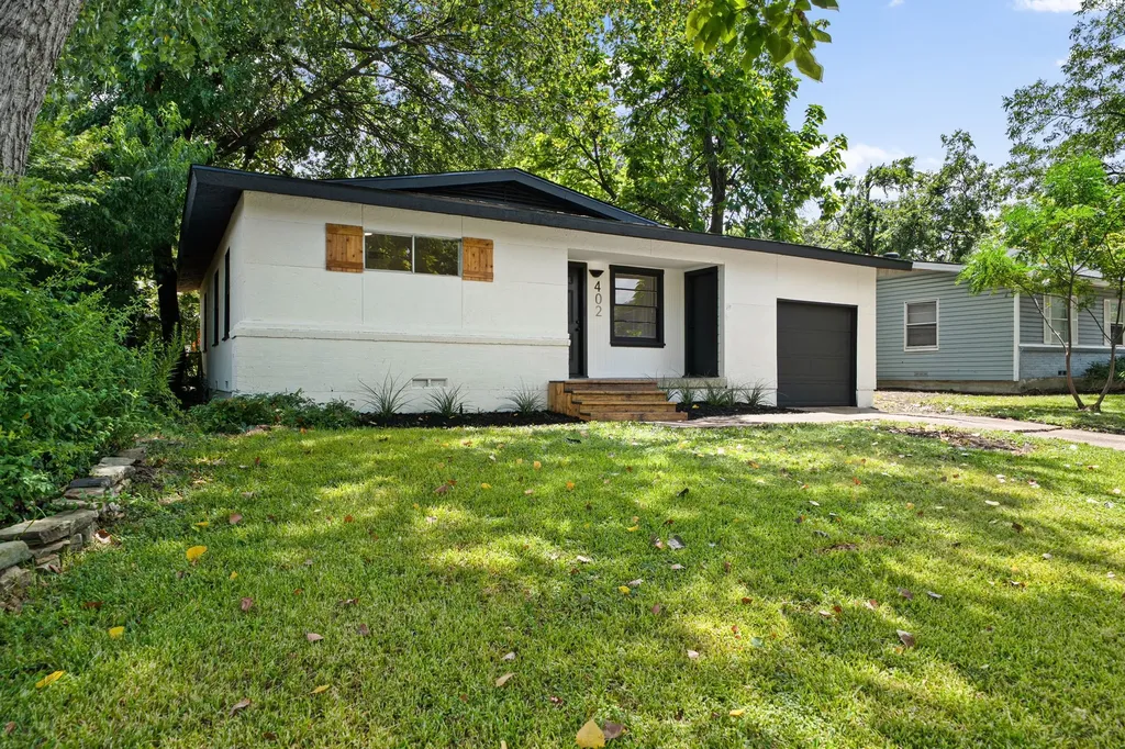 402 E Linda Drive Garland TX 75041