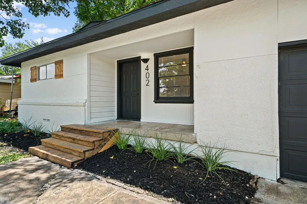 402 E Linda Drive Garland TX 75041