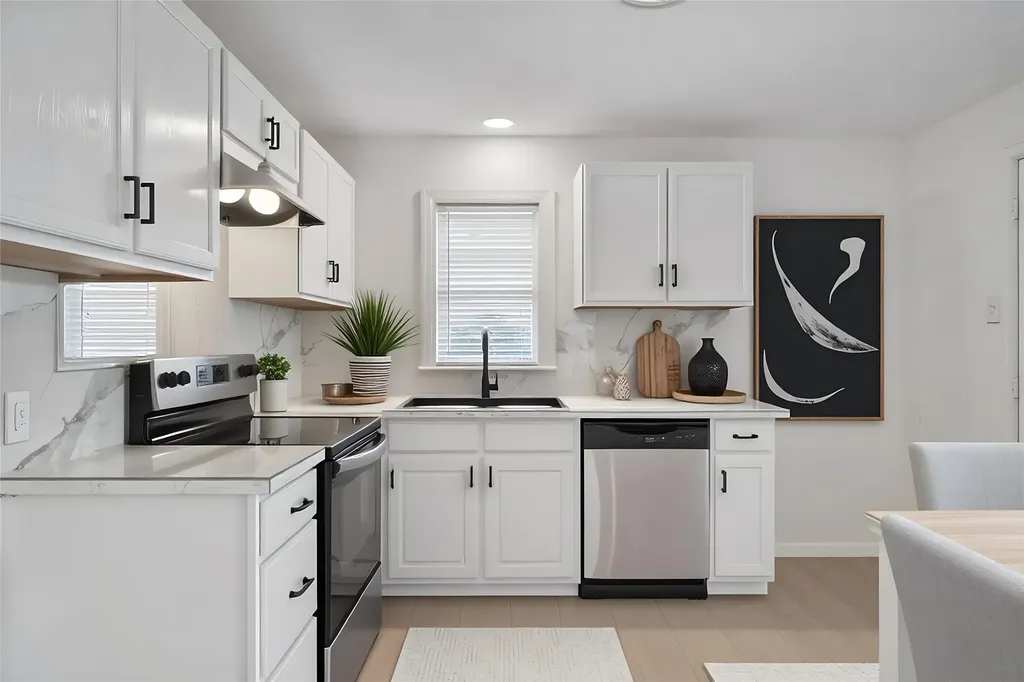 402 E Linda Drive Garland TX 75041