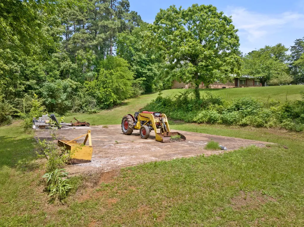 604 Kasling Street Hughes Springs TX 75656