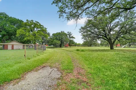 14001 Us-281 Santo TX 76472