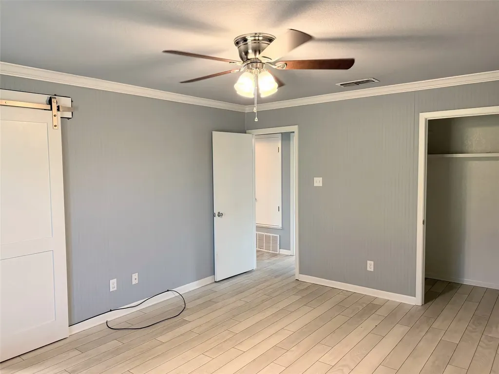 1111 Joel Street Groesbeck TX 76642
