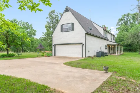 1434 Vz County Road 4519 Van TX 75790