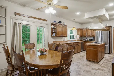 1434 Vz County Road 4519 Van TX 75790