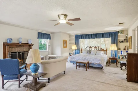1434 Vz County Road 4519 Van TX 75790