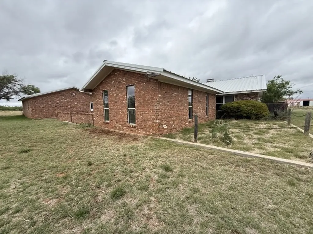 5026 N Interstate 20 Sweetwater TX 79556