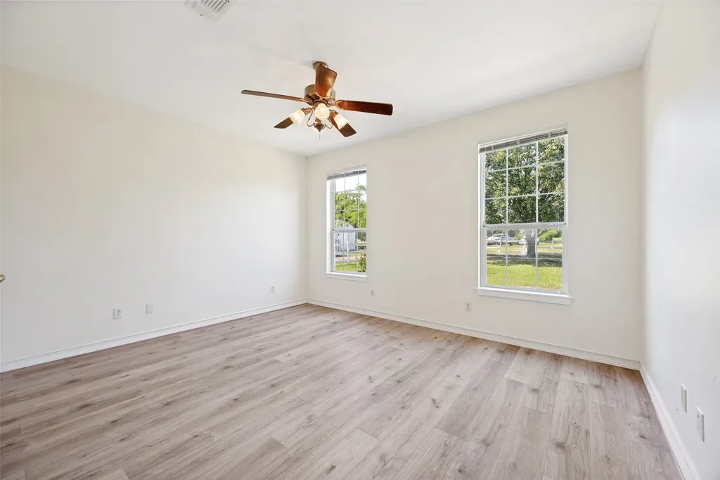 115 County Road 3302 Omaha TX 75571