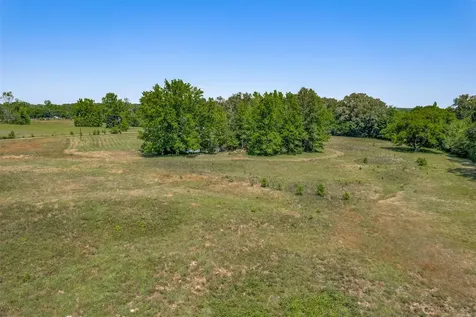 115 County Road 3302 Omaha TX 75571