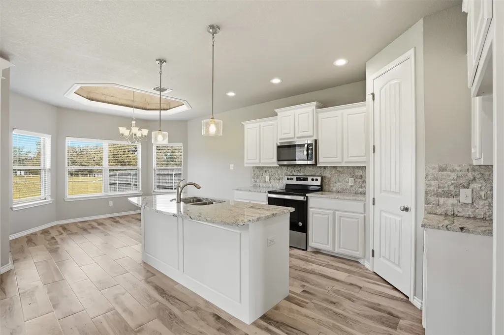 3316 Windcrest Drive Granbury TX 76049